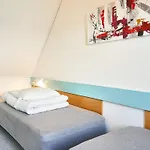 Premium With Large Kitchen Дом отдыха Гудхайм