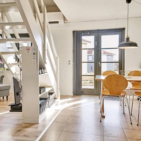 Premium With Large Kitchen Holiday home