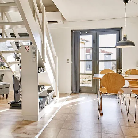 Premium With Large Kitchen Gudhjem