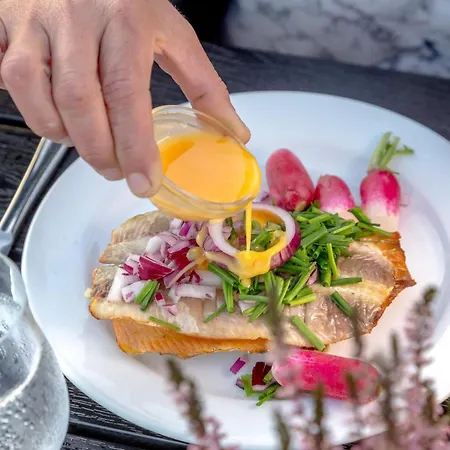 Premium With Large Kitchen * Gudhjem