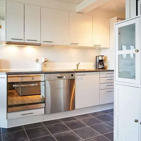 Premium With Large Kitchen * Гудхайм