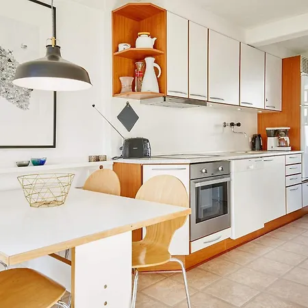 Premium With Large Kitchen Дом отдыха